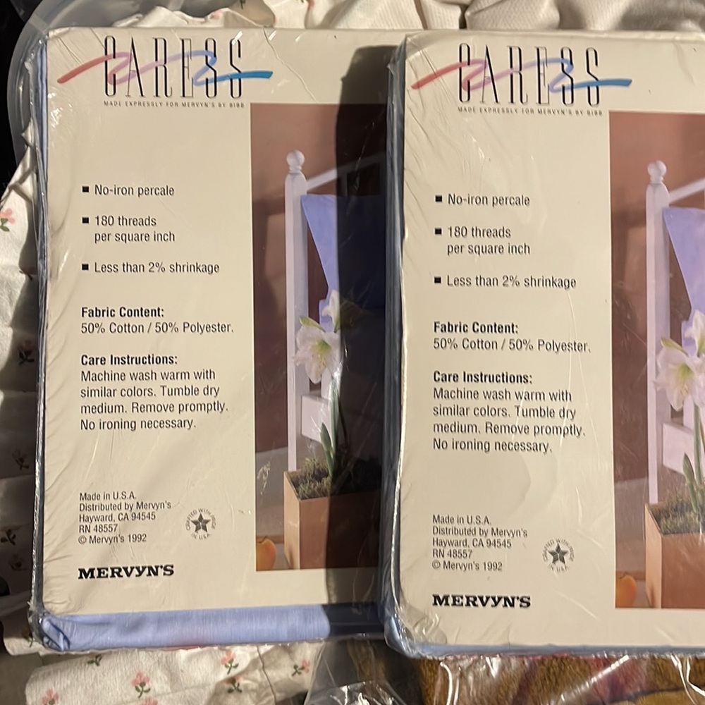 Solid blue flat sheets bundle size twin - Picture 3 of 3